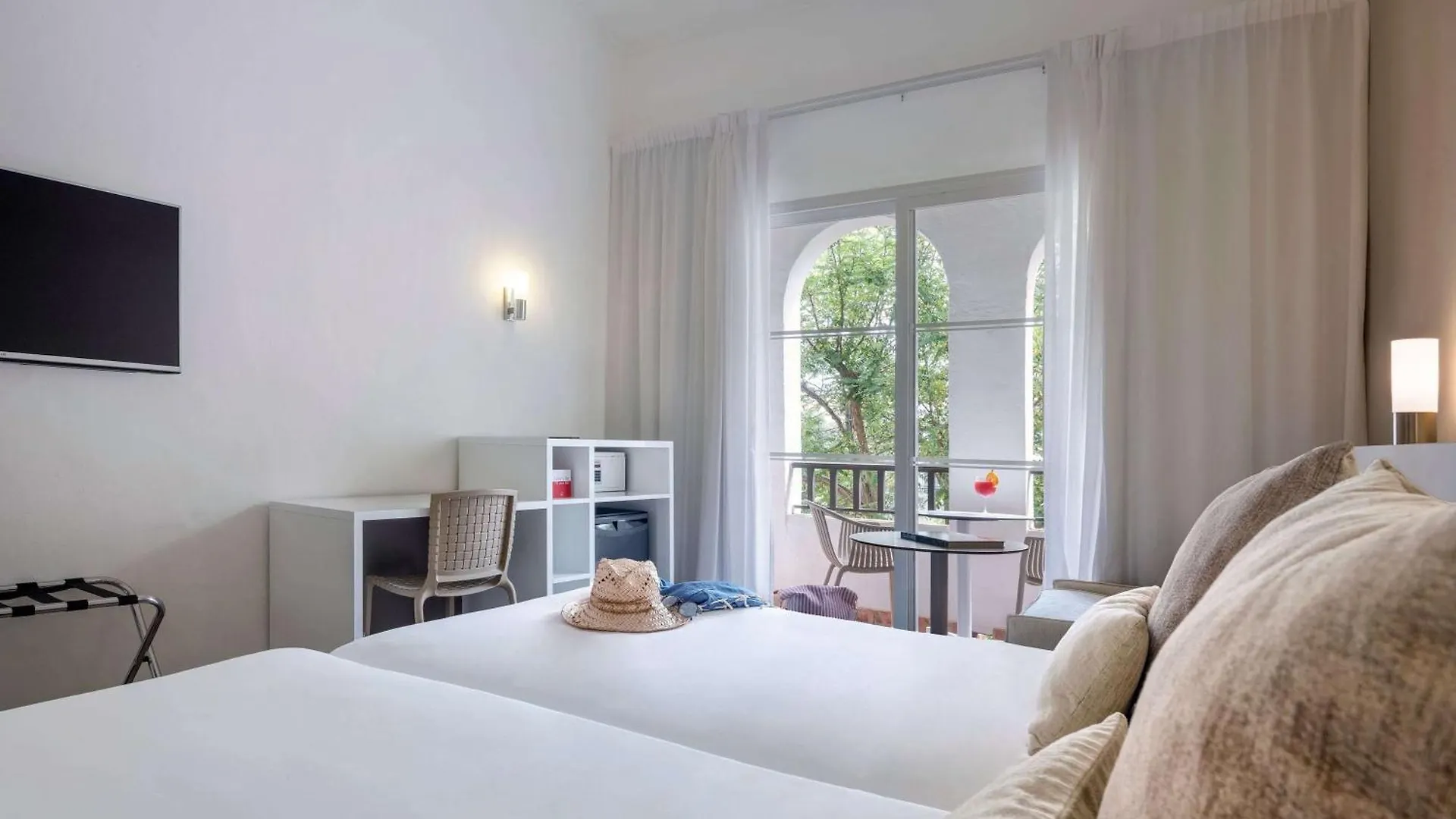 Hotel Sol Falco Menorca Son Xoriguer